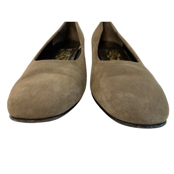 Ferragamo Green Suede Low Chunky Heel Shoes Size 7.5B  Italy 7439 Career EUC - Picture 7 of 10